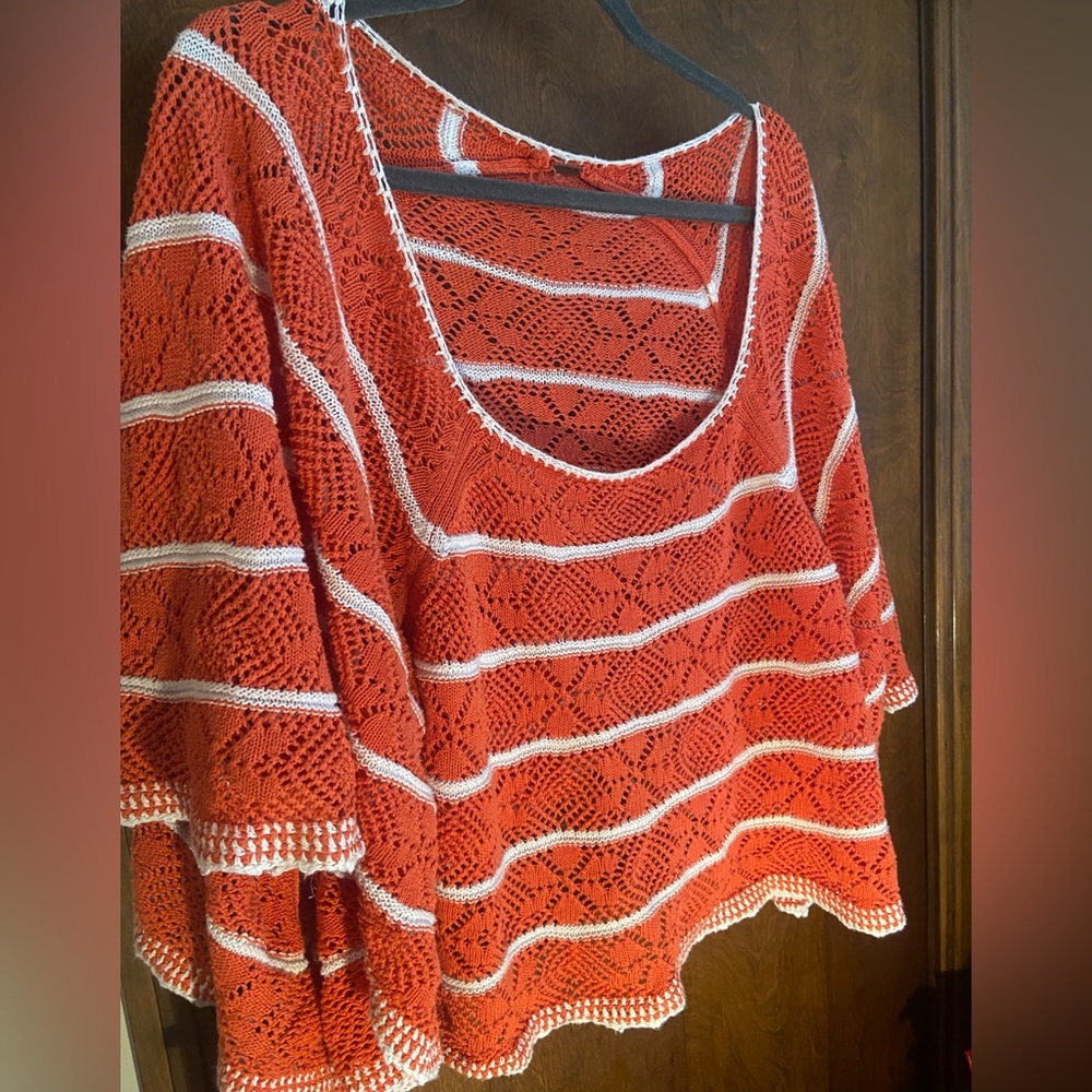Free people pumpkin spice orange and white knot sweater. One size. Fits like 1x